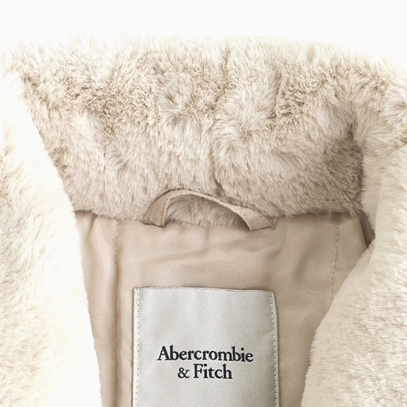 NOWT abercrombie and fitch cream long teddy. L - Picture 5 of 6